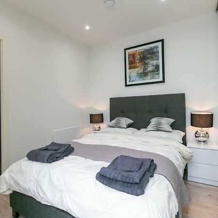 Deluxe Apartments By Heathrow Harmondsworth Exteriör bild