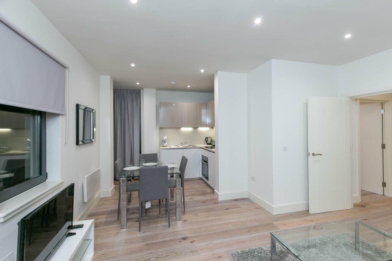 Deluxe Apartments By Heathrow Harmondsworth Exteriör bild