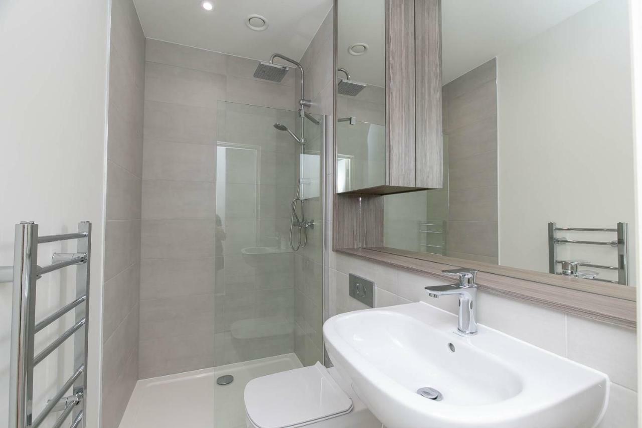Deluxe Apartments By Heathrow Harmondsworth Exteriör bild