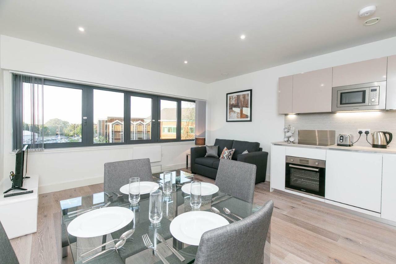 Deluxe Apartments By Heathrow Harmondsworth Exteriör bild
