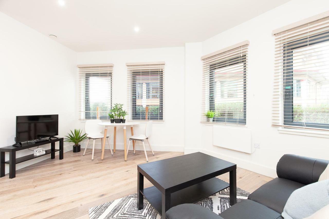 Deluxe Apartments By Heathrow Harmondsworth Exteriör bild