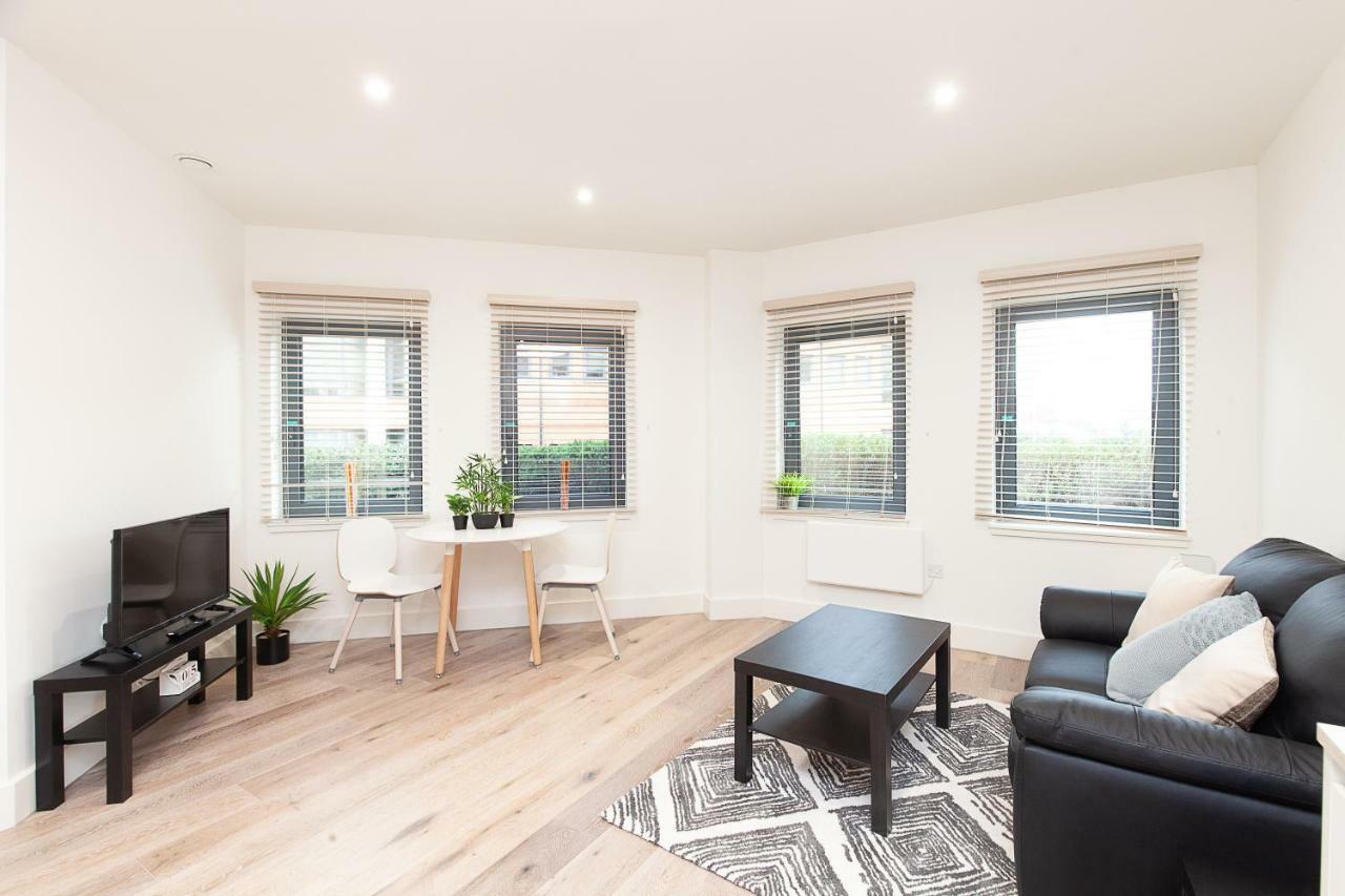 Deluxe Apartments By Heathrow Harmondsworth Exteriör bild