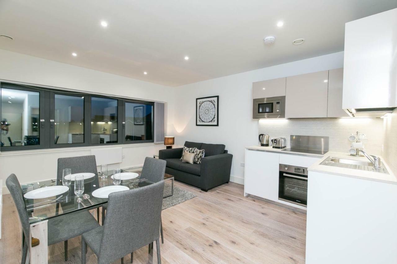 Deluxe Apartments By Heathrow Harmondsworth Exteriör bild