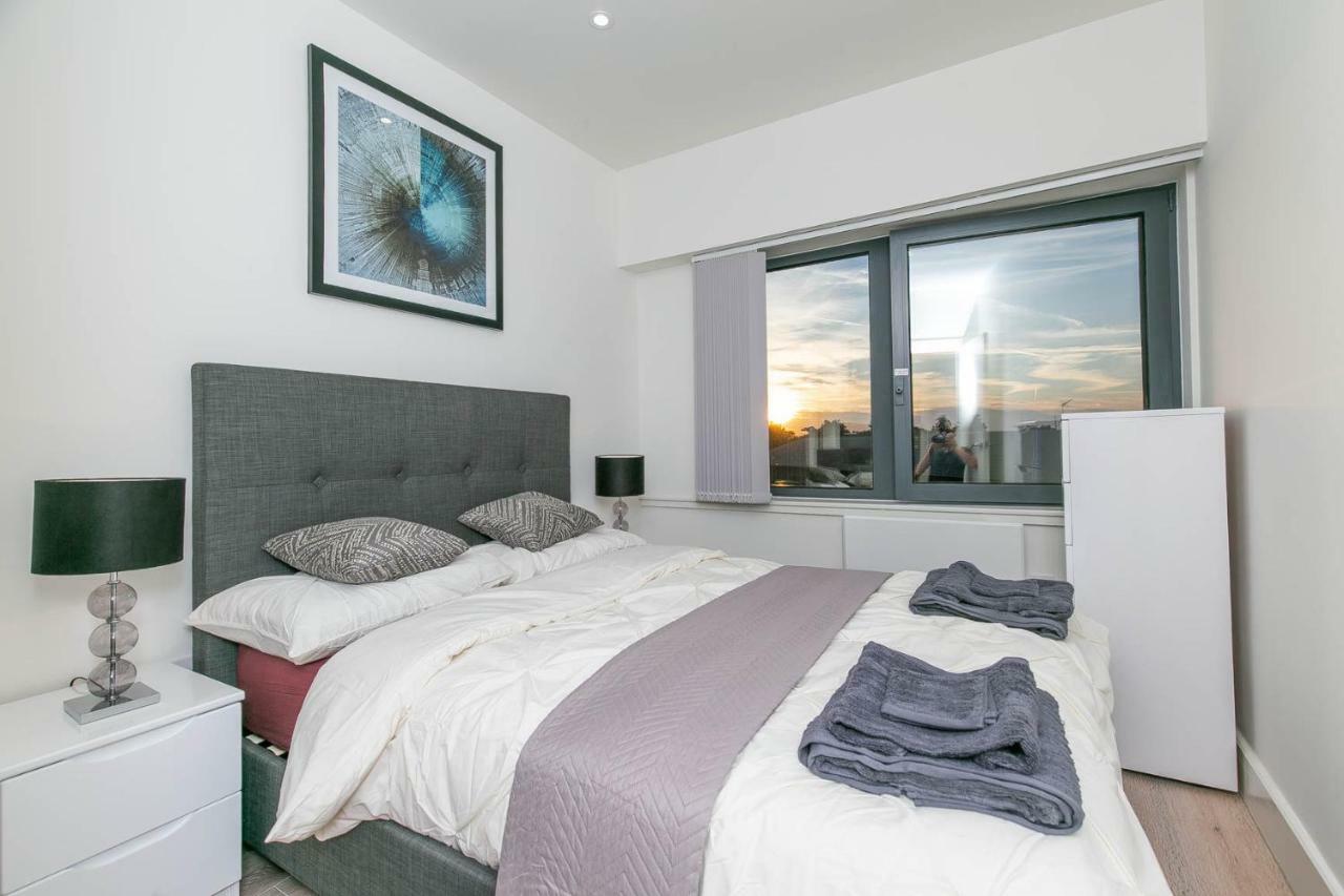 Deluxe Apartments By Heathrow Harmondsworth Exteriör bild