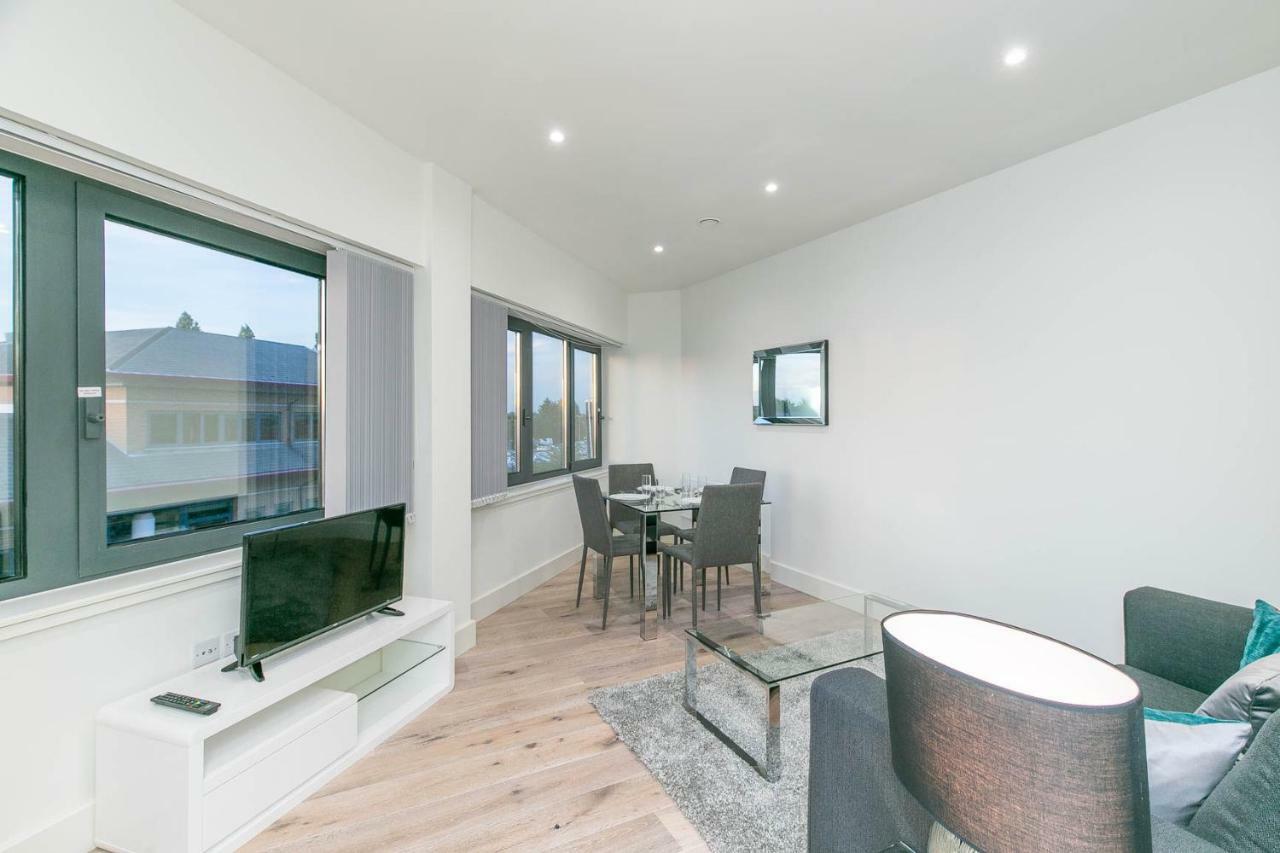 Deluxe Apartments By Heathrow Harmondsworth Exteriör bild